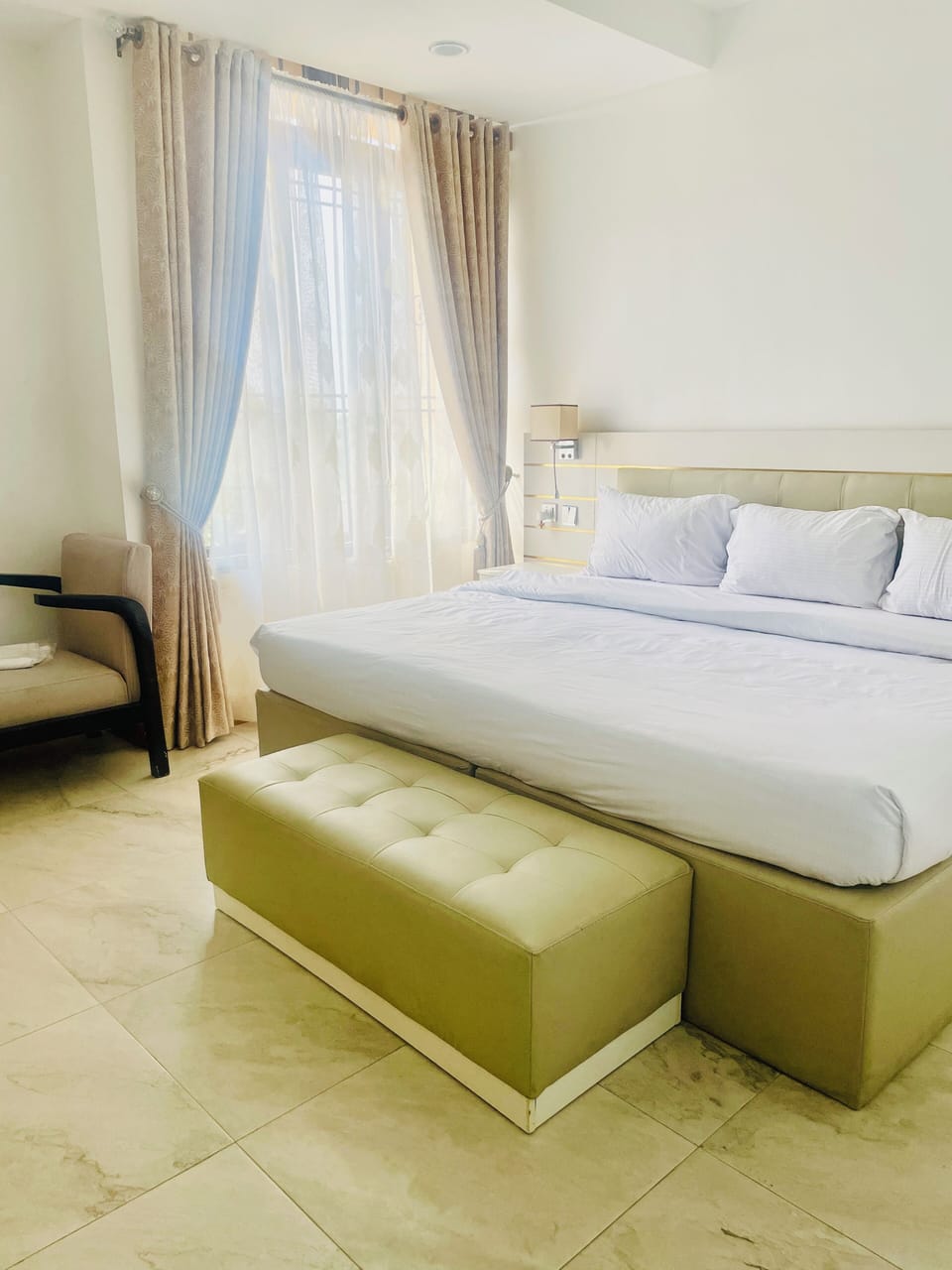 Royal Suite | Premium bedding, down comforters, blackout drapes, free WiFi