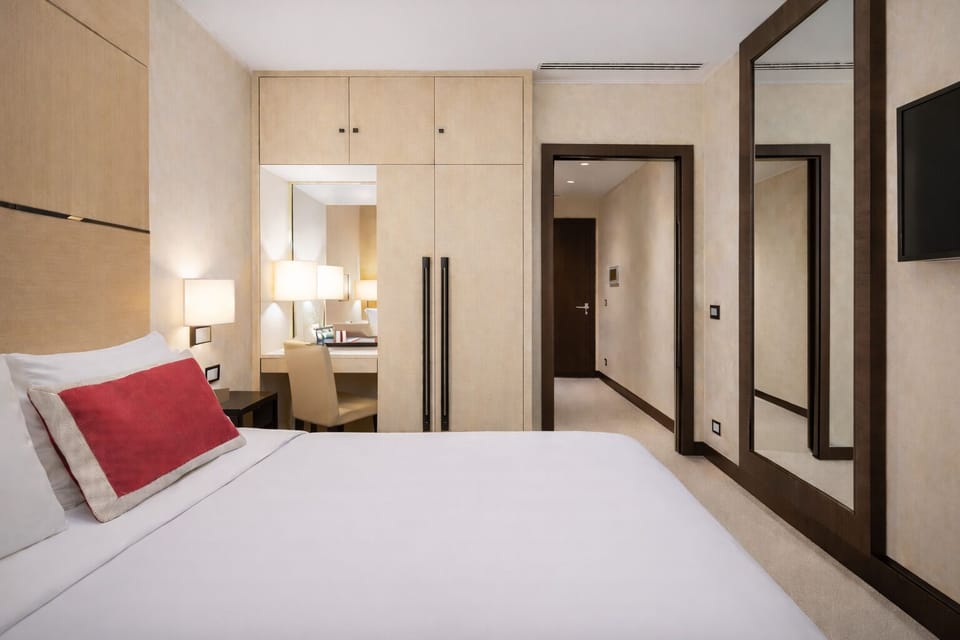 Classic Double Room | Premium bedding, minibar, in-room safe, desk