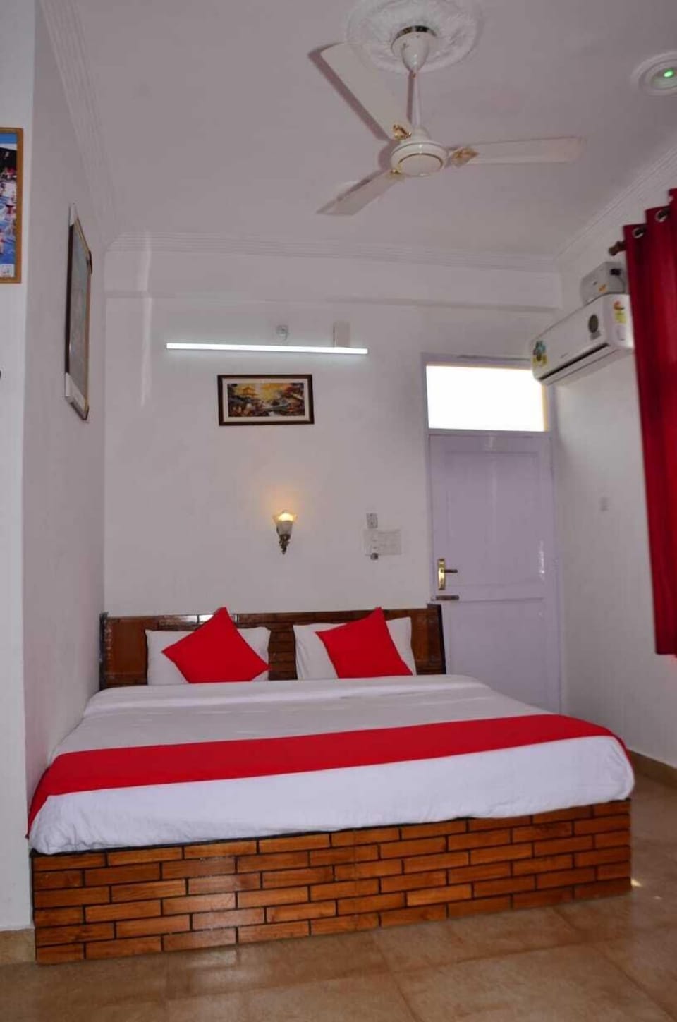 Deluxe Room | Free WiFi