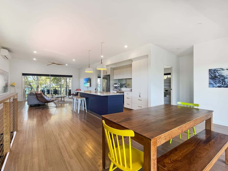 Kitchen/Dining Area