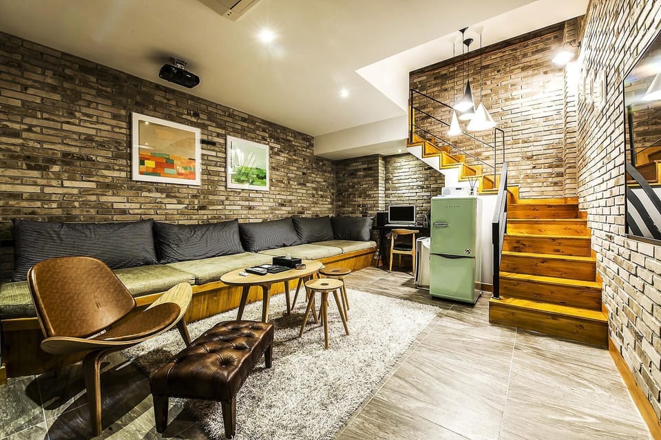 Luxury Duplex | Free WiFi, bed sheets