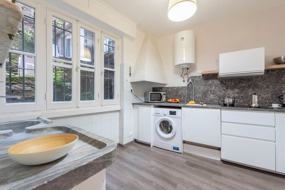 Family Apartment, Multiple Bedrooms (Cozy Maria Apartment in Portofino) | Private kitchen | Fridge, microwave, stovetop, dishwasher