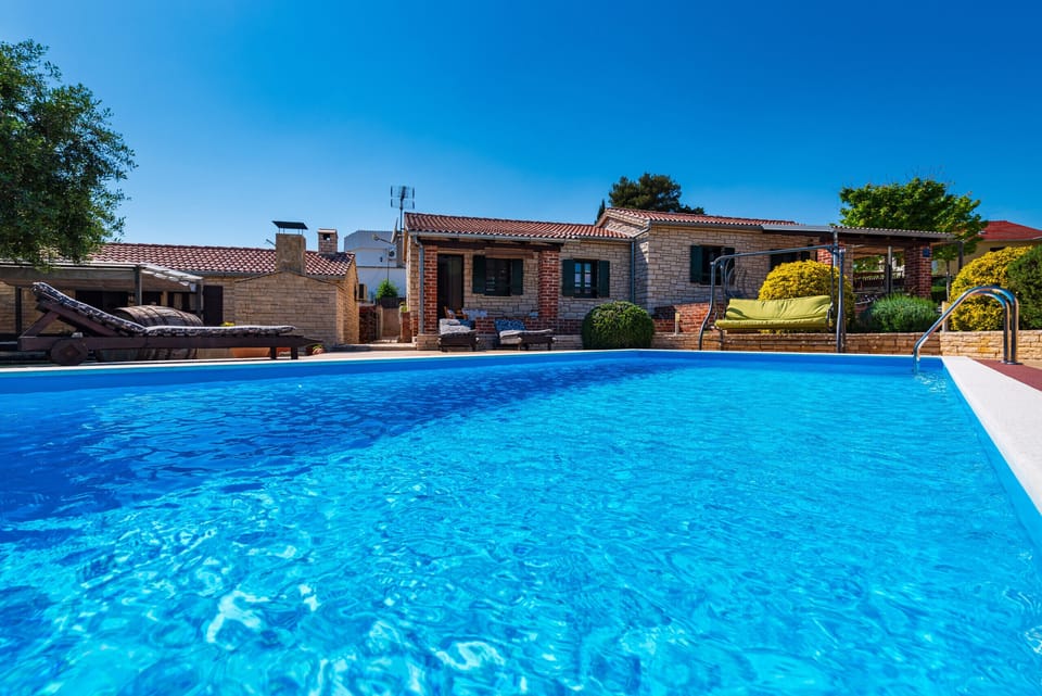 View on the property from the swimming pool