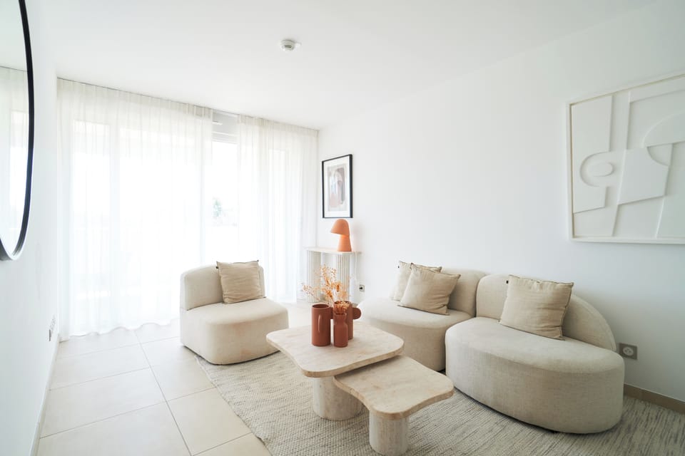Family Suite | Living area | Flat-screen TV