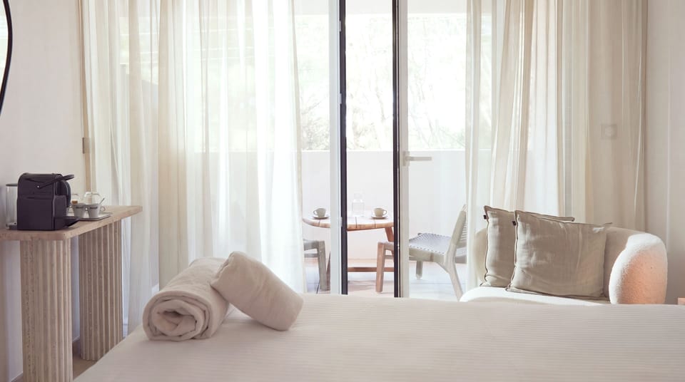 Superior Double Room, Non Smoking | Desk, blackout drapes, soundproofing, cribs (surcharge)