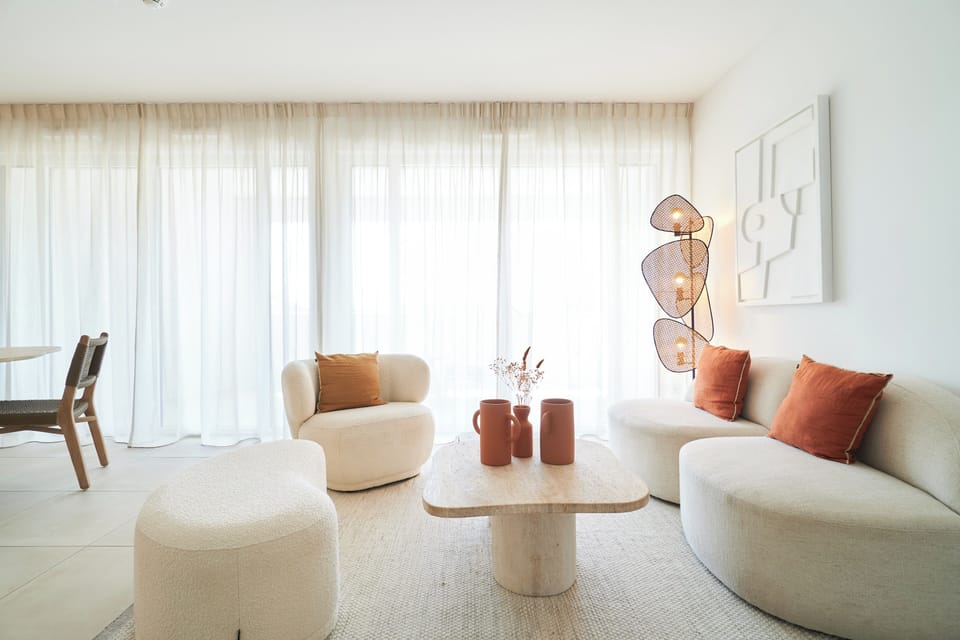 Suite Prestige, 2 bedrooms | Living area | Flat-screen TV