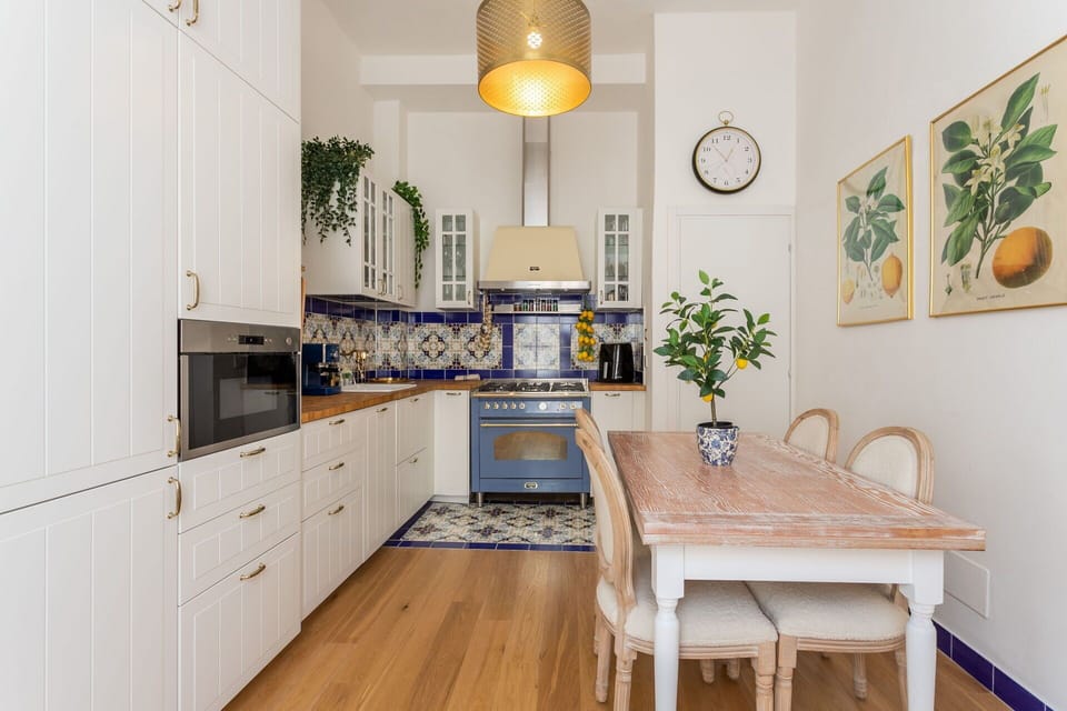 Dining Room, Kitchen