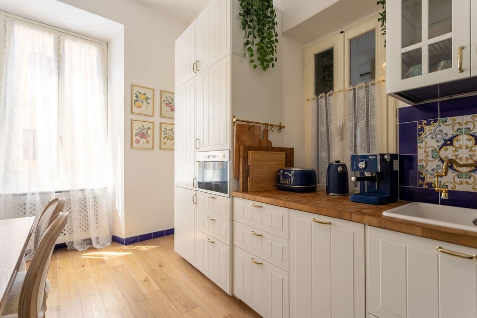 Dining Room, Kitchen