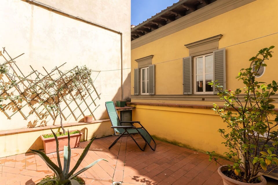 Balcony / Terrace / Patio