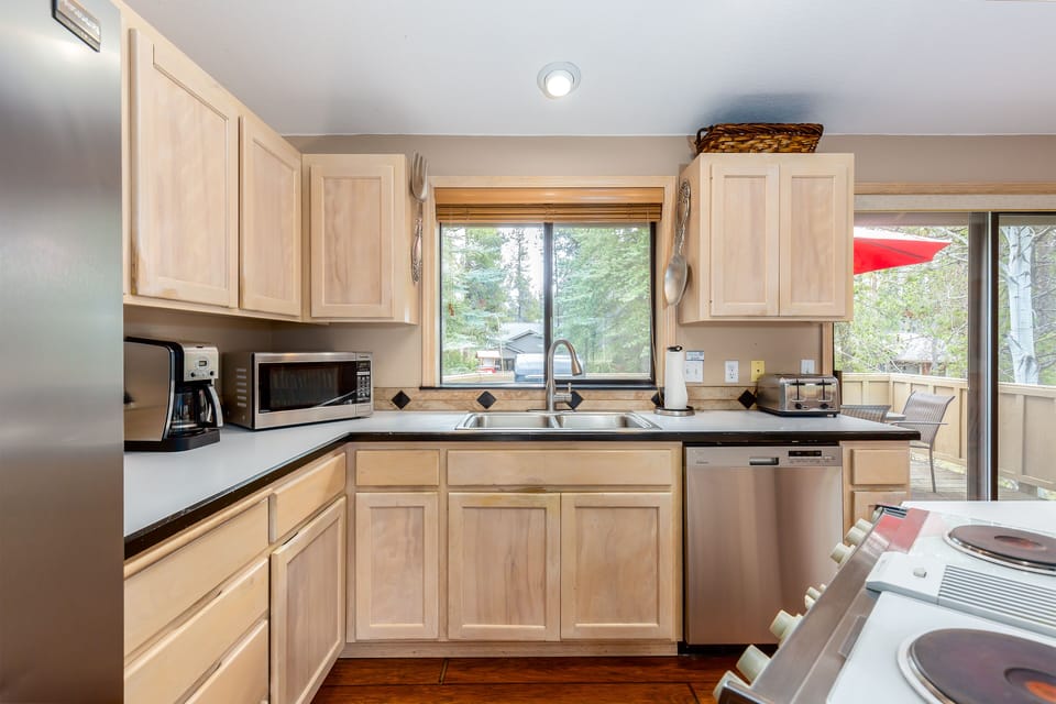 Kitchen - Main Level