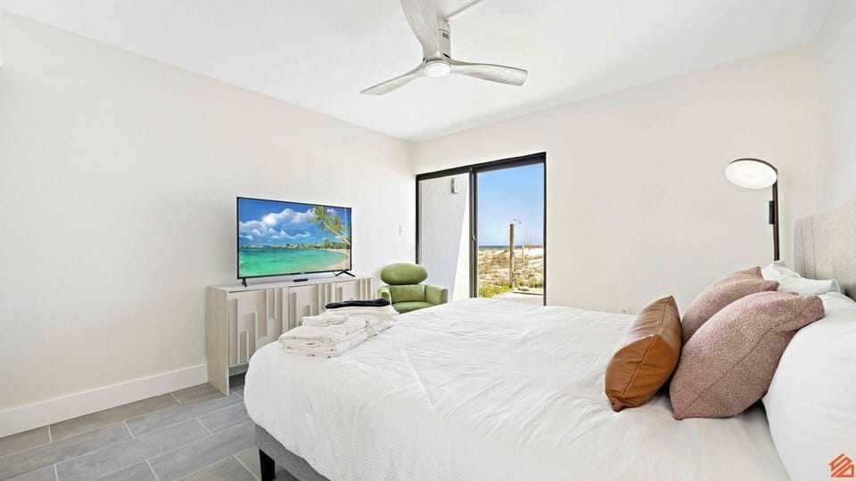Beautiful bedroom view!