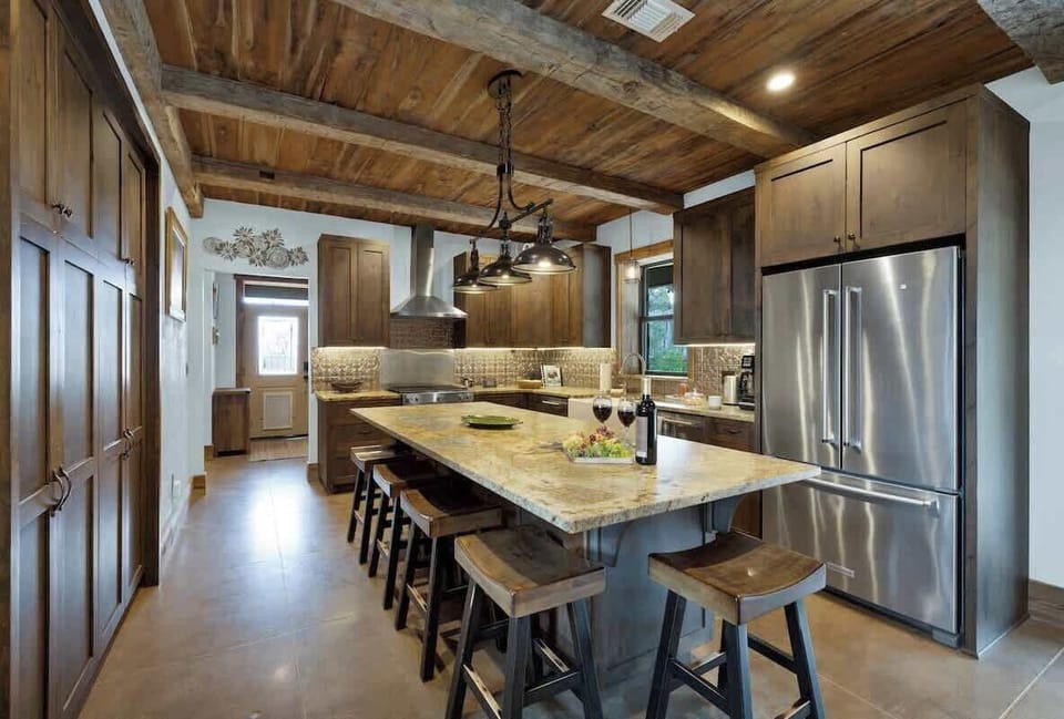 Large kitchen island makes cooking a breeze.