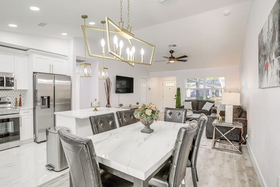 House (4 Bedrooms) | Interior