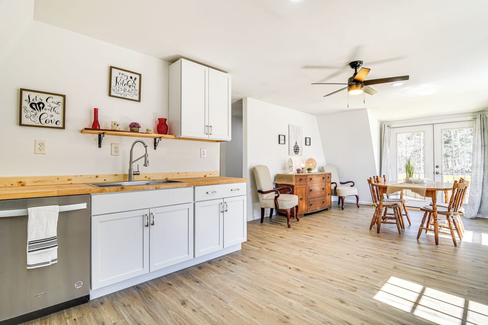 House (3 Bedrooms) | Interior