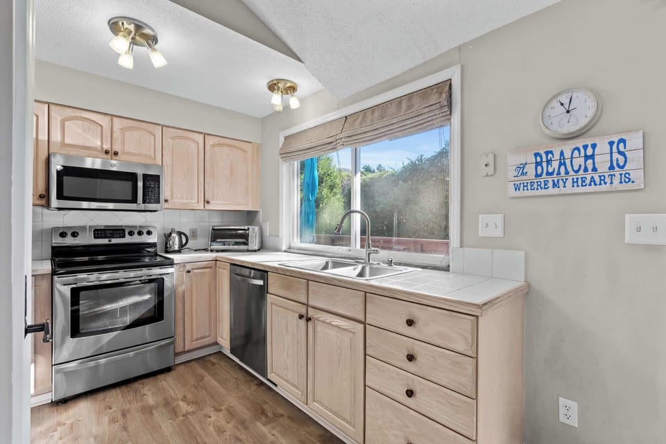 Full View of Kitchen