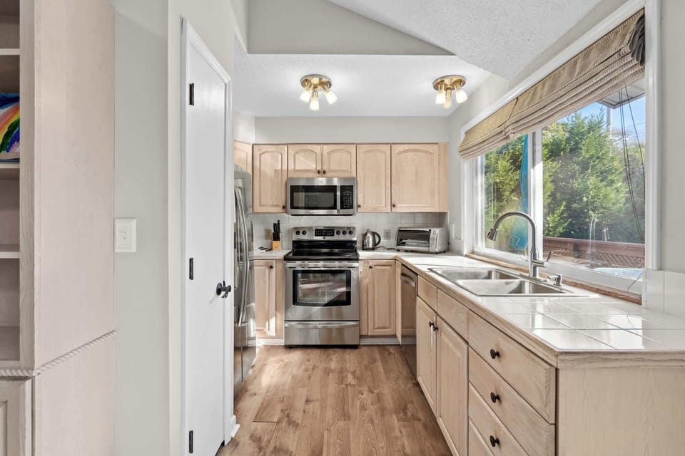 Full View of Kitchen