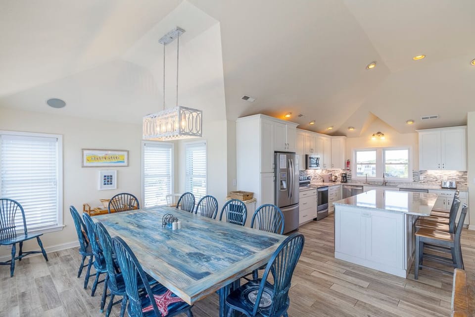 Top Level Dining Area