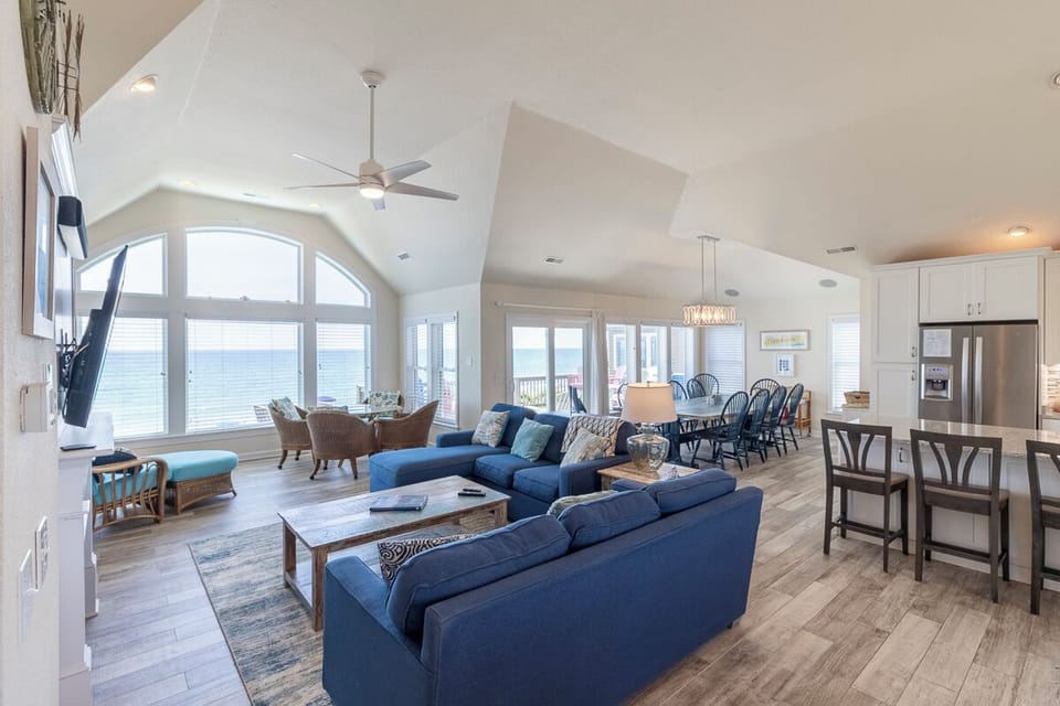 Top Level Living Area