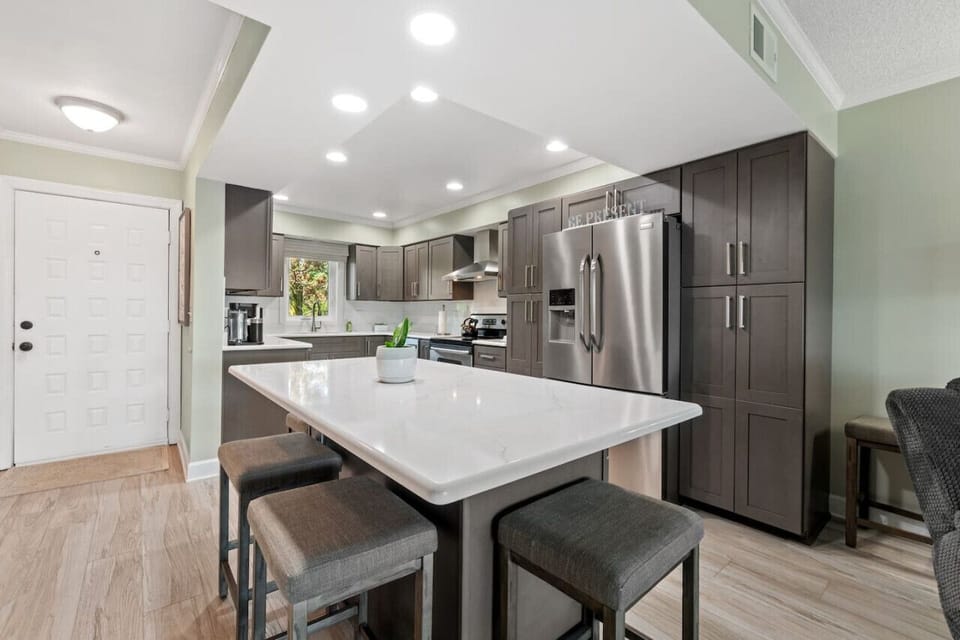 Large oversized island