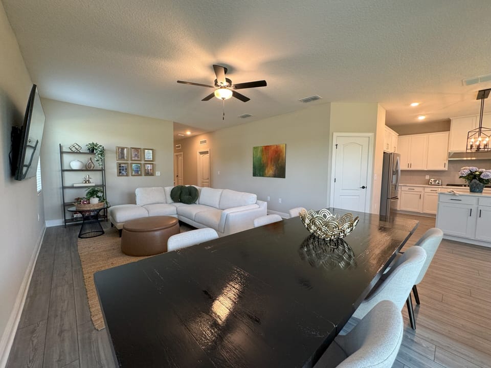 Living Room IMG 3012