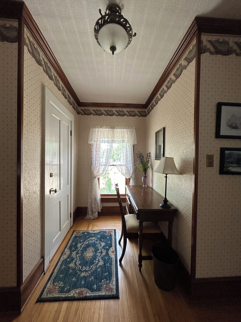 Desk-nook at top of stairs