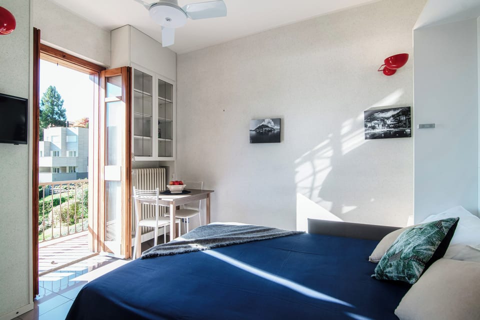 Apartment | 1 bedroom, premium bedding, down comforters, iron/ironing board