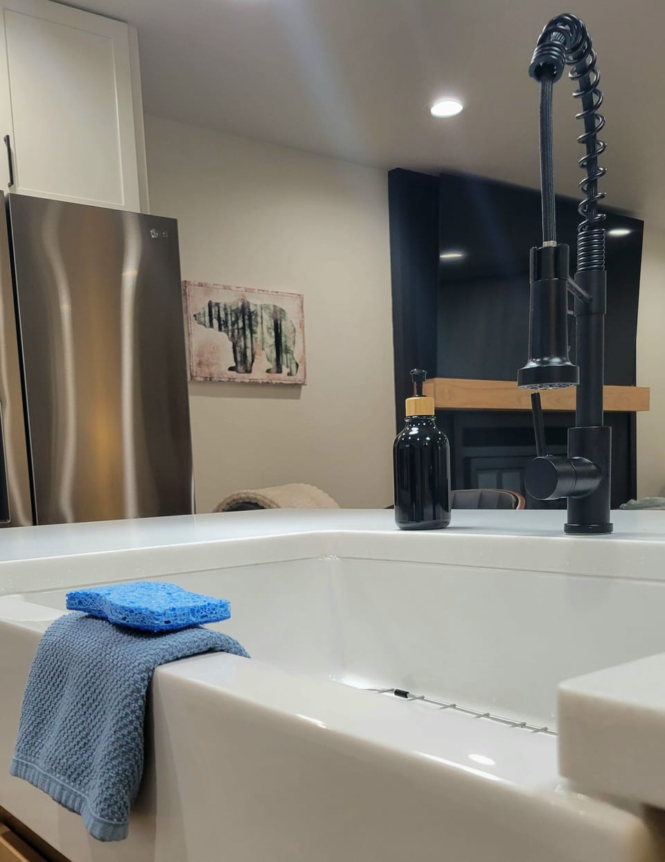 Deep farmhouse sink