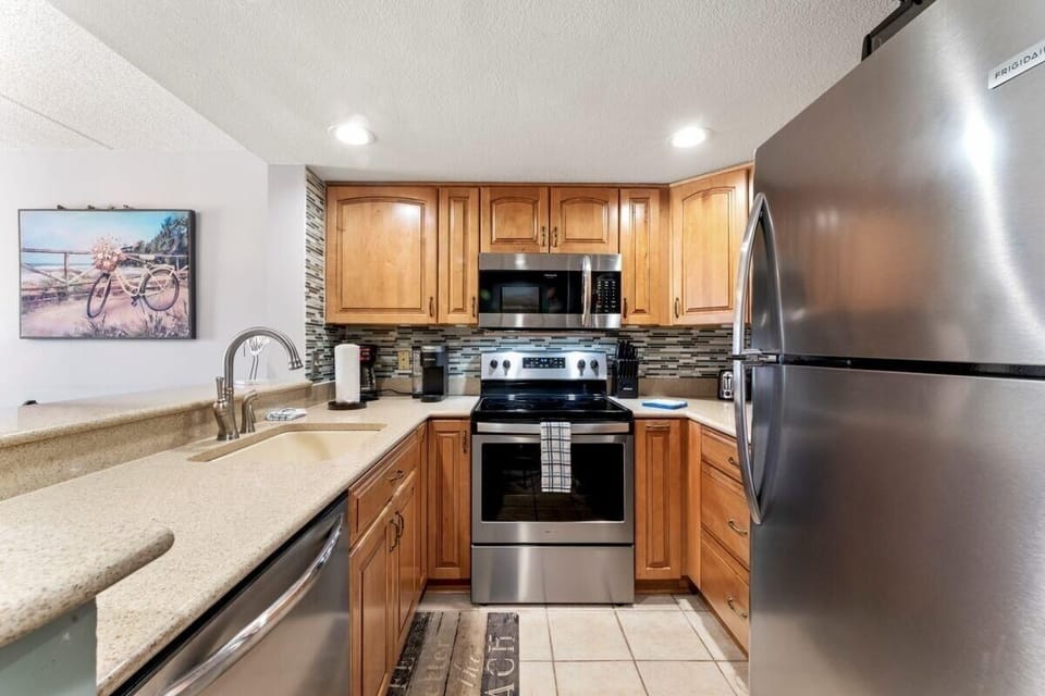 Fully Stocked Kitchen