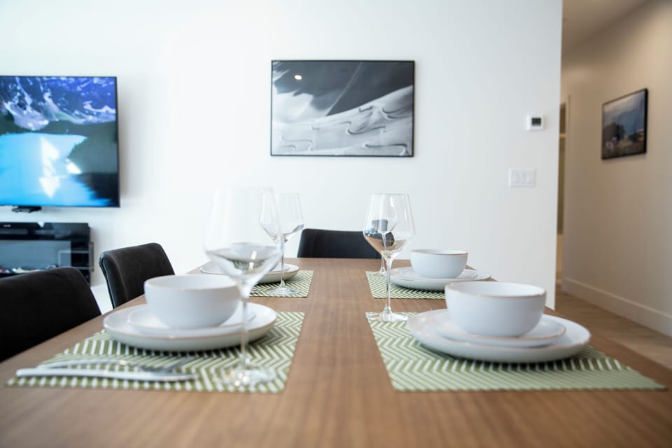 Condo | In-room dining