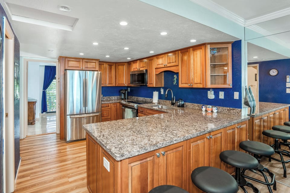 Fully Stocked Kitchen