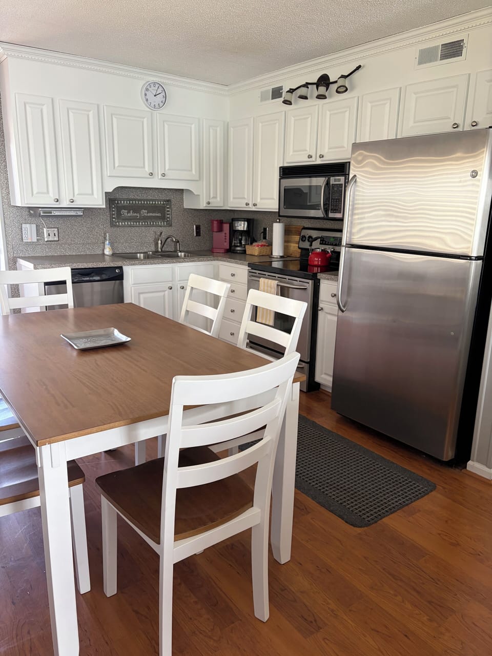 Updated kitchen (and fully stocked!)