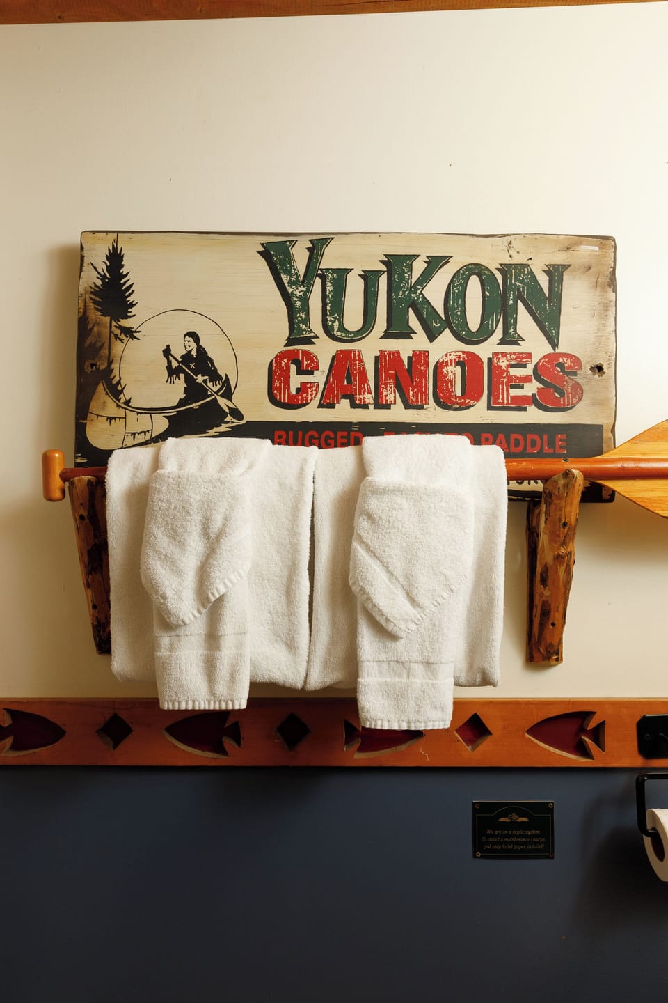 #4 Arrowhead Outpost (Non-Pet)  | Bathroom | Shower, free toiletries, hair dryer, towels