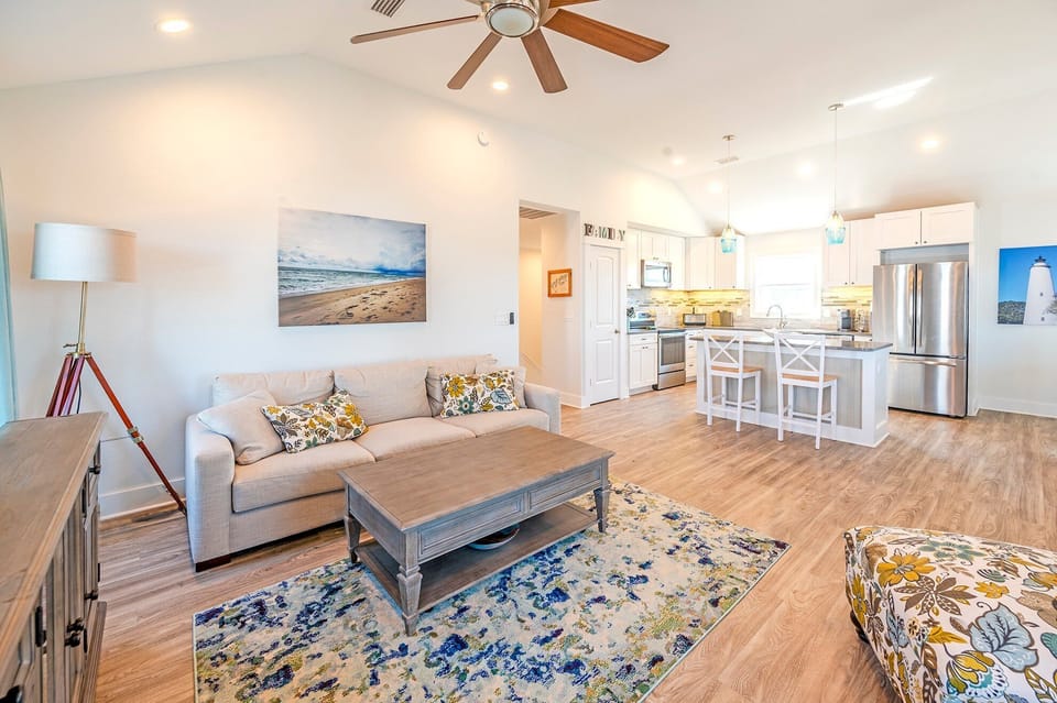 Spend your days relaxing in the beautiful Living Area with a Flat Screen TV!