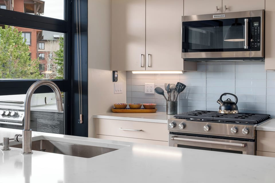 Clean simple decor throughout this townhome!