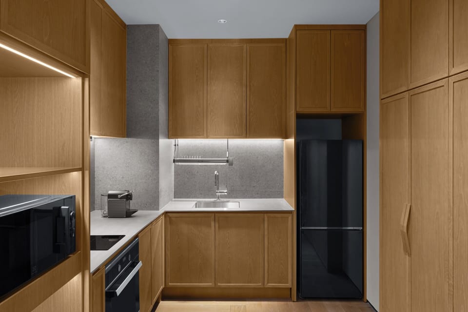 In-room safe, desk, soundproofing, iron/ironing board