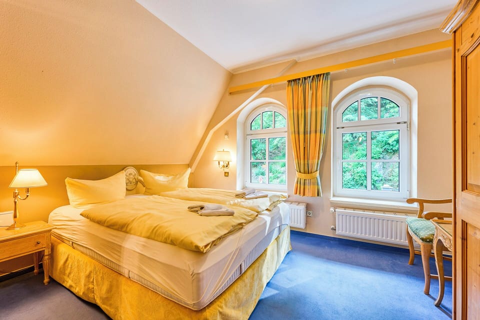 Double Room | Free WiFi, bed sheets