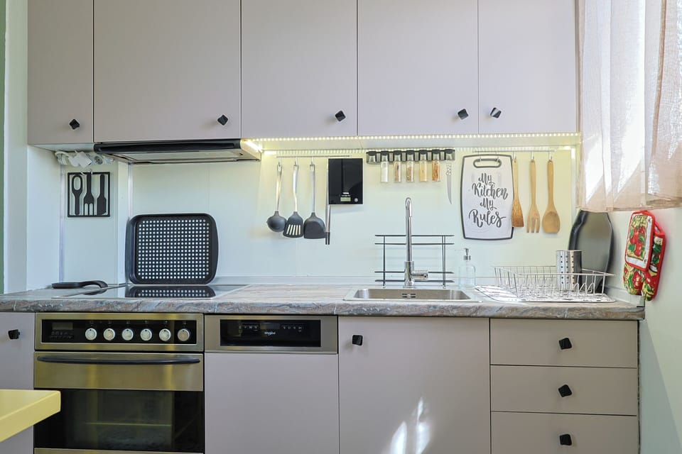 Premium Apartment, Kitchen, City View | Private kitchen | Full-size fridge, microwave, oven, dishwasher