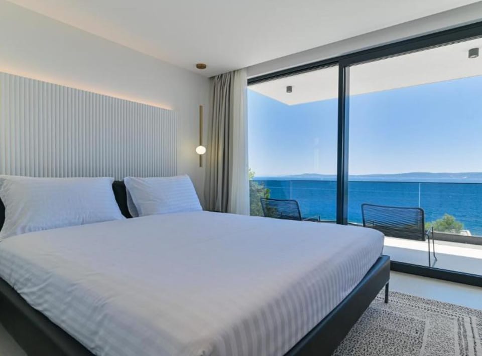 Villa (Five bedroom Villa with Terrace and S) | 5 bedrooms, cribs/infant beds, free WiFi