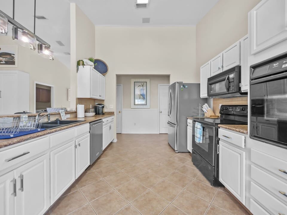 Spacious Kitchen