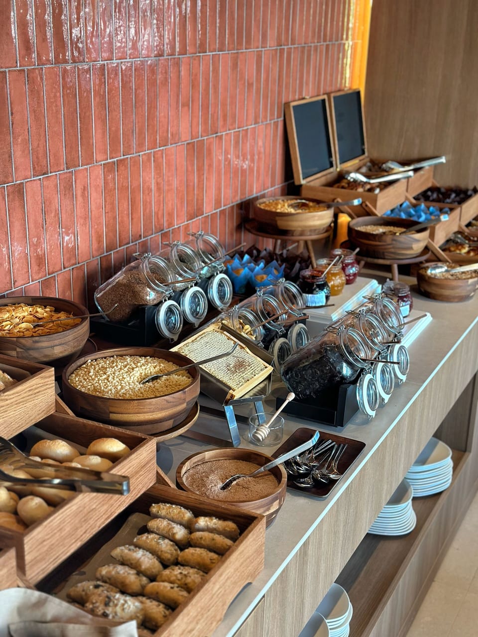 Daily buffet breakfast (EUR 22 per person)