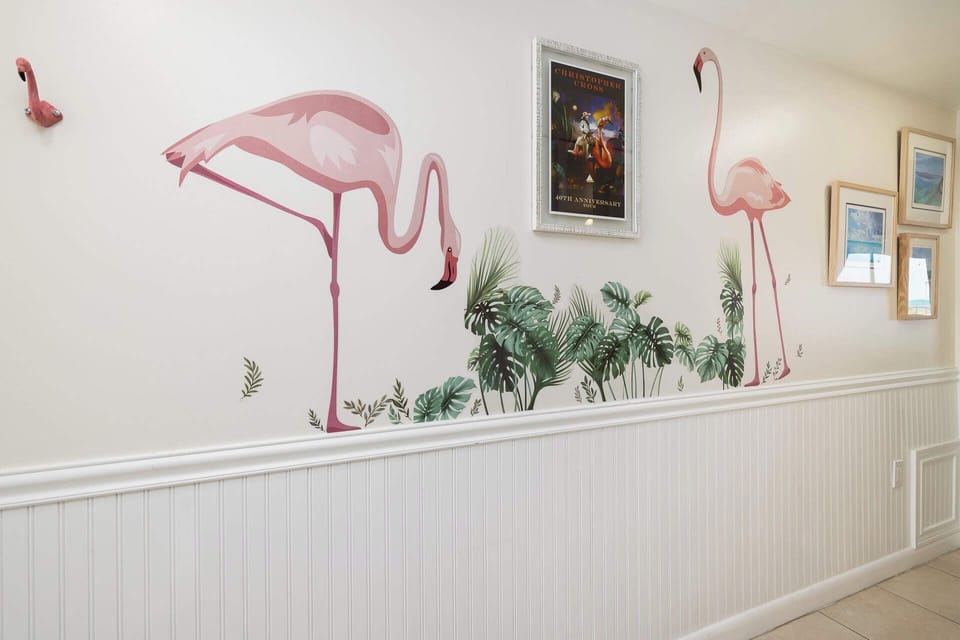 Flamingo Flatts