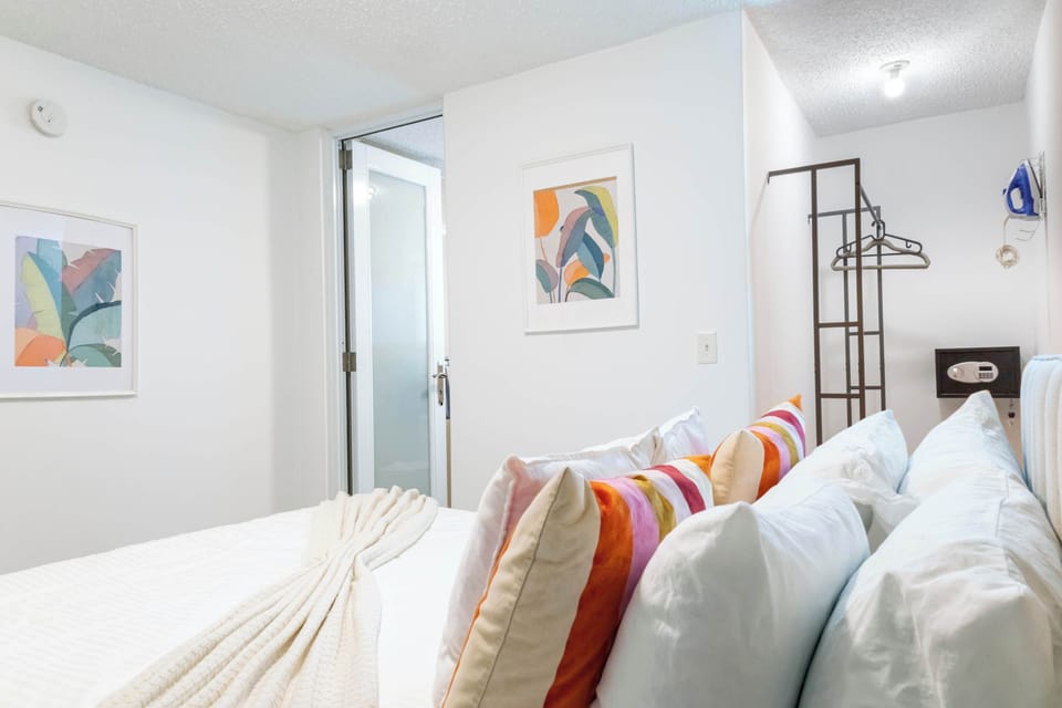 Unit 2 - Master bedroom with Queen bed and private bathroom