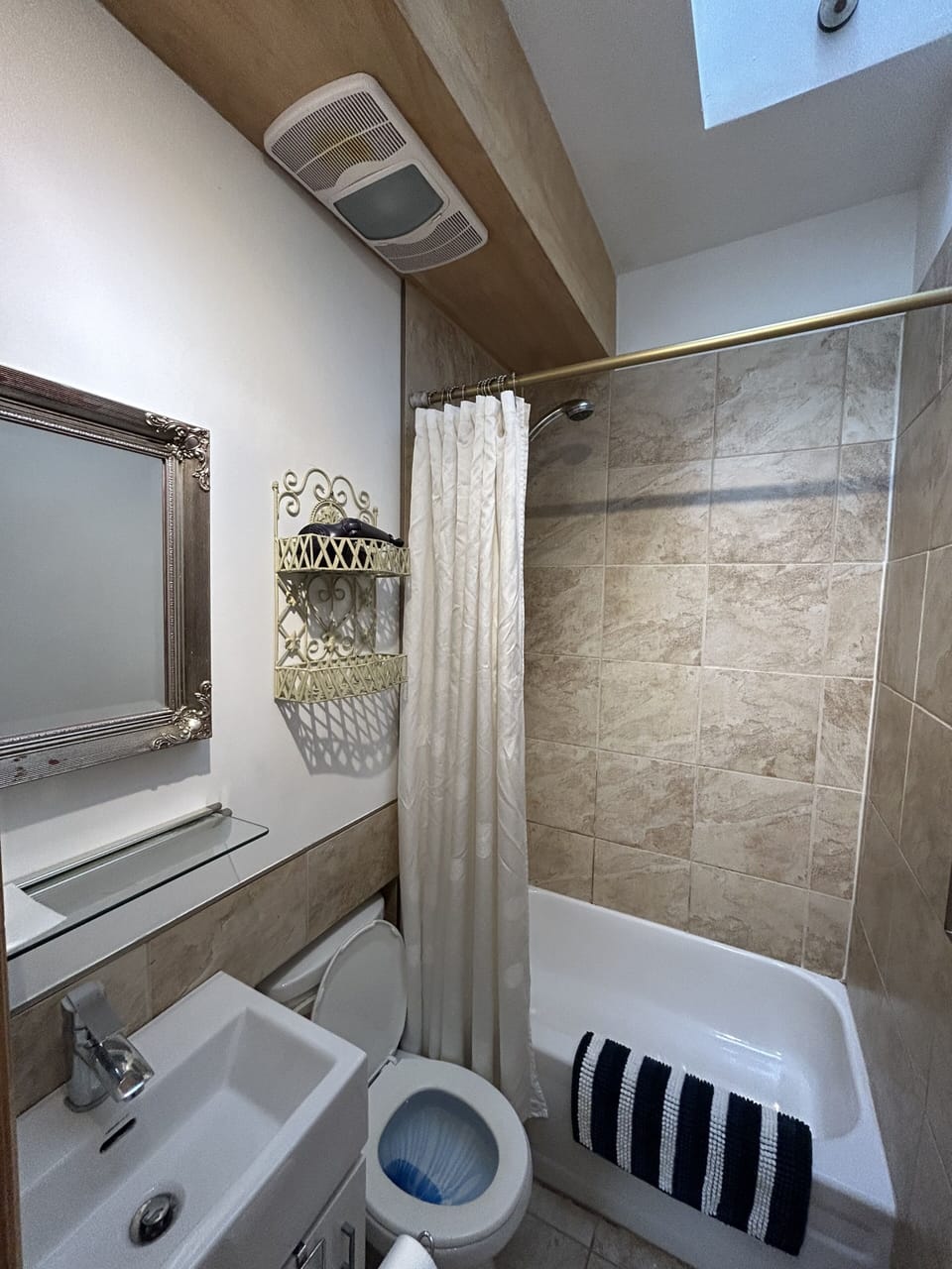 Le Sieur de Joliette Bed and Breakfast in Laval
