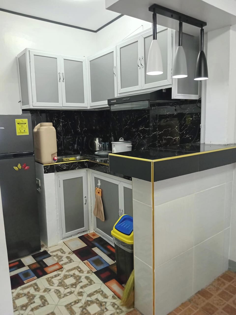 House | Private kitchen | Fridge, microwave, stovetop, electric kettle