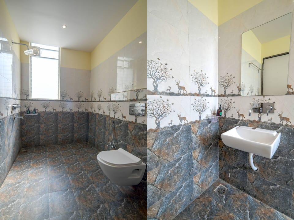 Executive Room, Balcony | Bathroom | Shower, free toiletries, soap, toilet paper