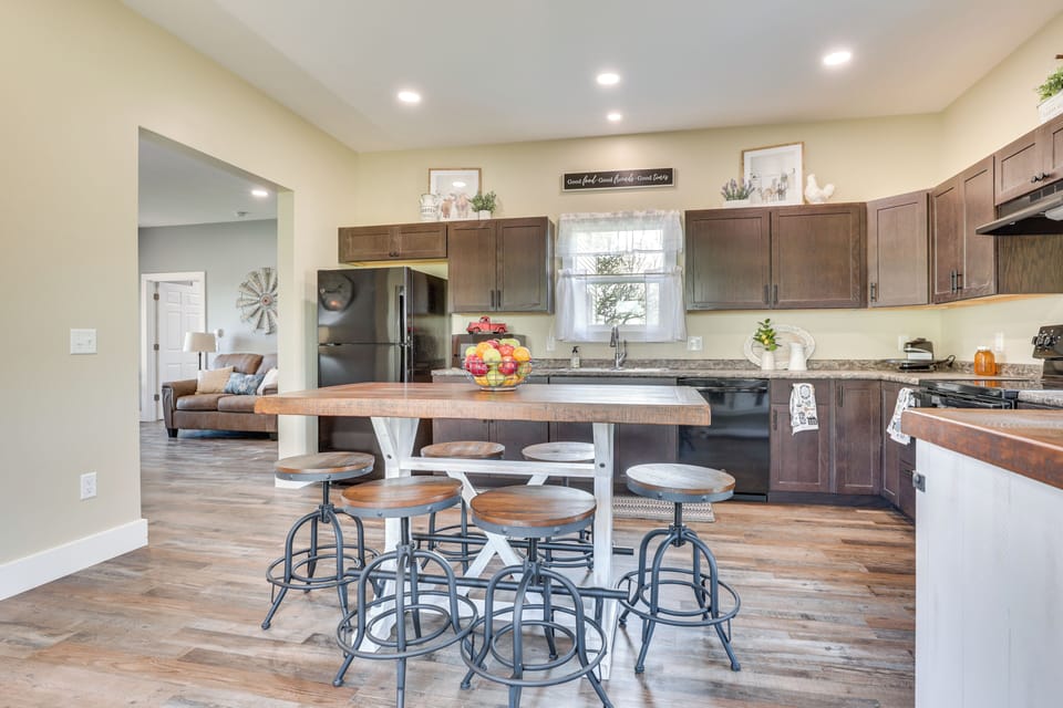 House (3 Bedrooms) | Interior