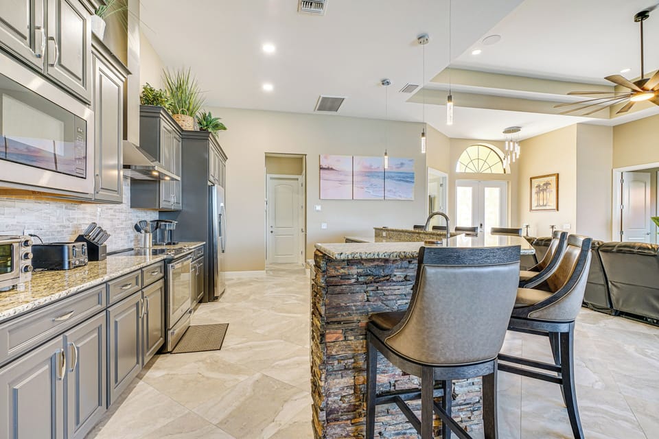 House (4 Bedrooms) | Interior