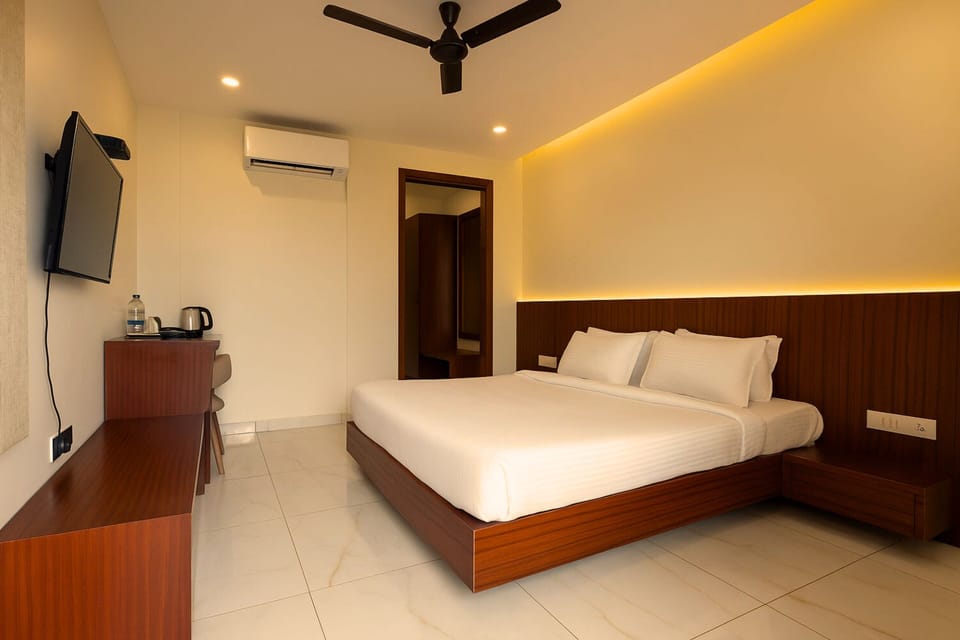 Executive Room | 1 bedroom, free WiFi, bed sheets