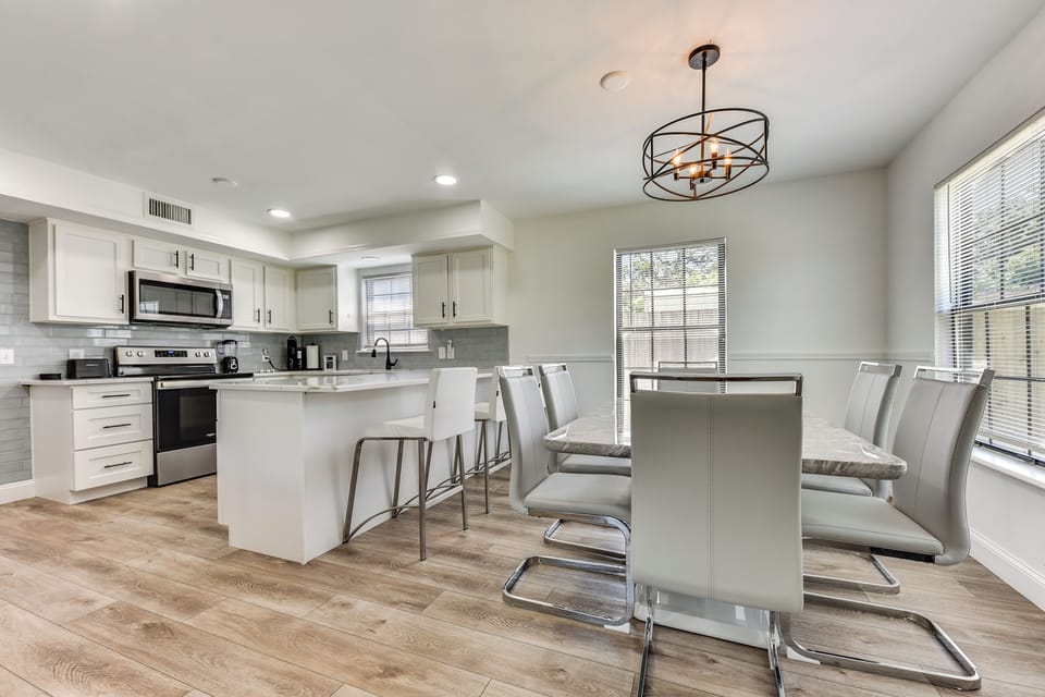 Kitchen & Dining Area | 1st Floor