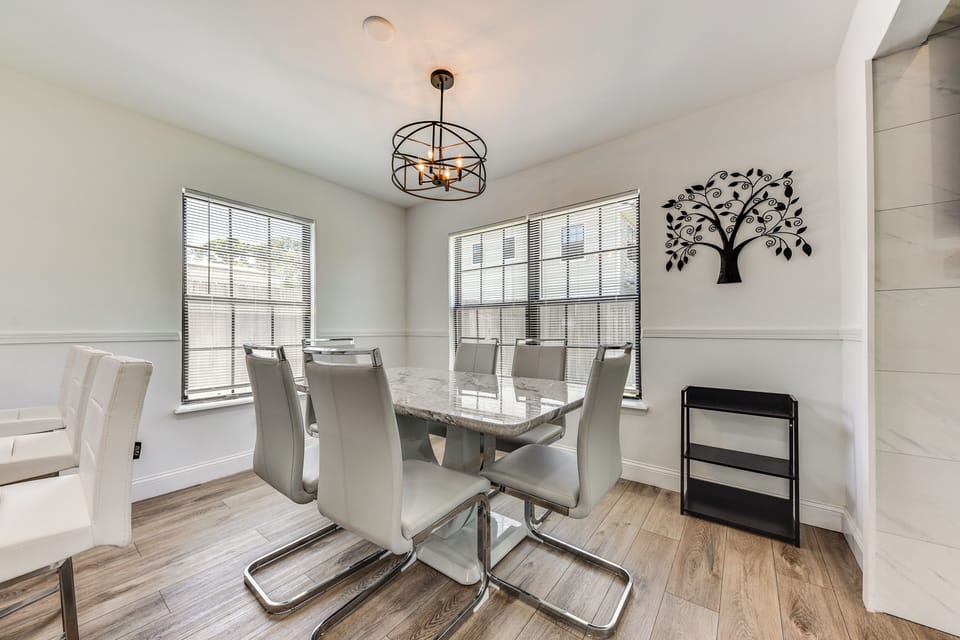 Dining Area | 1st Floor